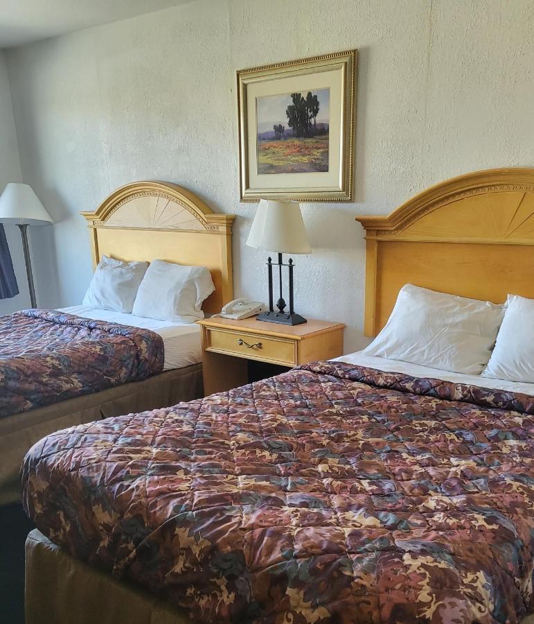 Rodeway Inn Brazil Экстерьер фото